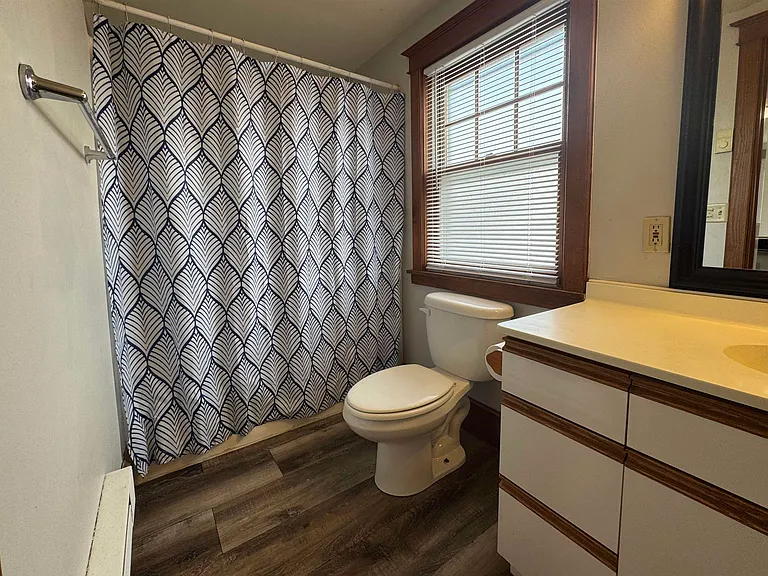 208 W Main St #208 — Photo 10