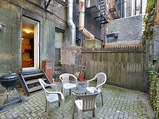 Rented by Cooper & Cooper Real Estate | media 27