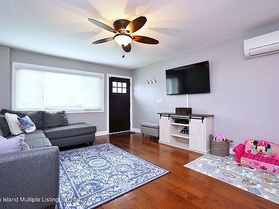 5th image of 463 Retford Ave