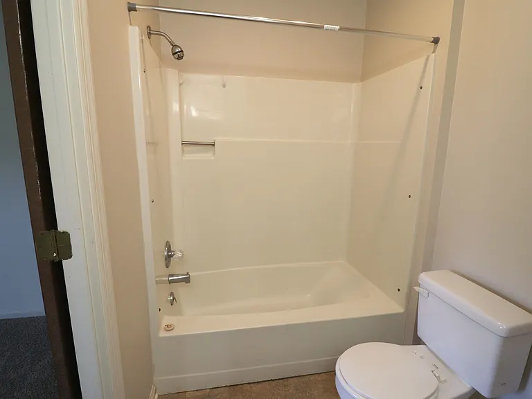 69 Akron Rd — Photo 15