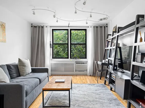 275 Webster Ave APT 6I, Brooklyn, NY 11230