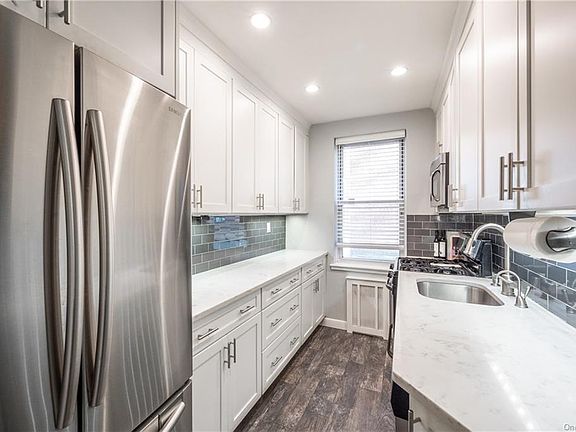 5th image of 245 Parkview Ave APT 1F