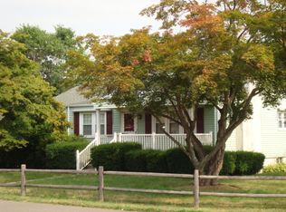 5 Edgemere Rd, East Haven, CT 06512