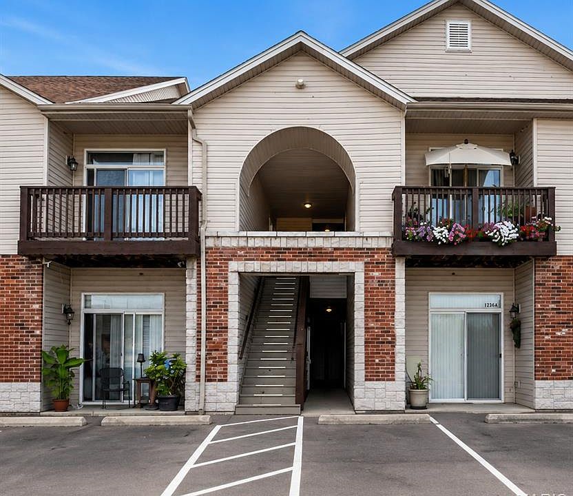 1st image of 1236 Gardens Circle Dr APT C