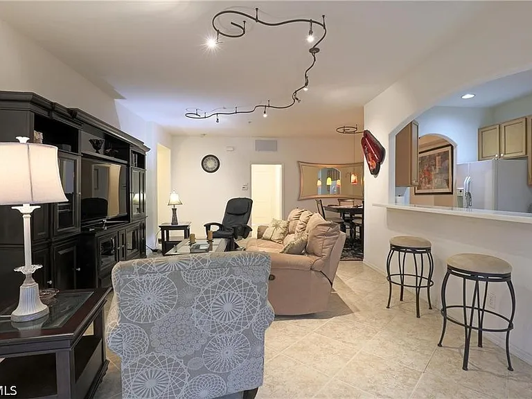 13225 Silver Thorn Loop #304 — Photo 4