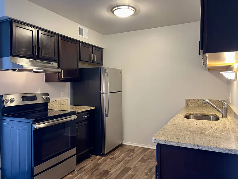 Dover Hills Apartments — Photo 64