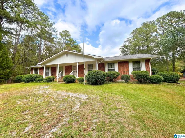 380 Cherokee Trl, Ohatchee, AL 36271