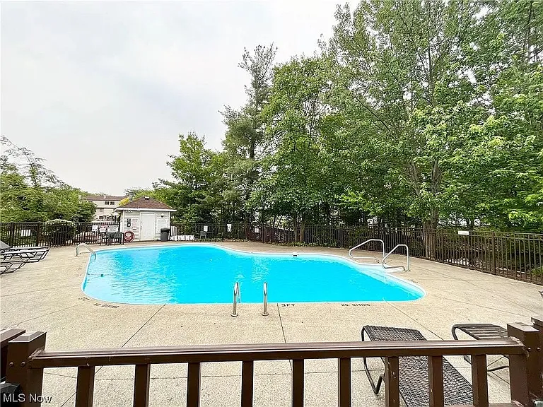 1304 Cedarwood Dr #C3 — Photo 15