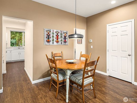 5th image of 327 226th Lane NE #157