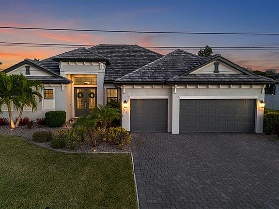 5th image of 1211 SE 10th Ave
