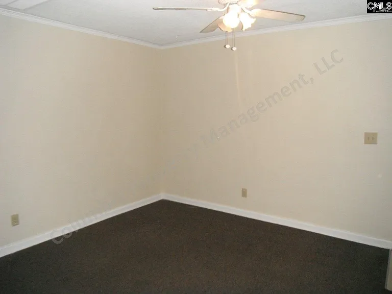1118 Shirley St — Photo 6