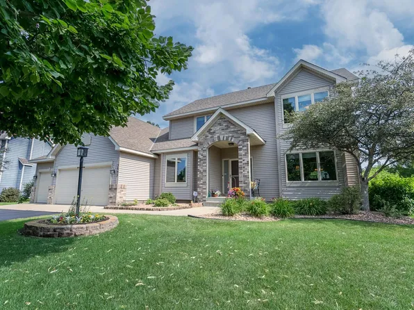 3895 Arlington Dr, Woodbury, MN 55129