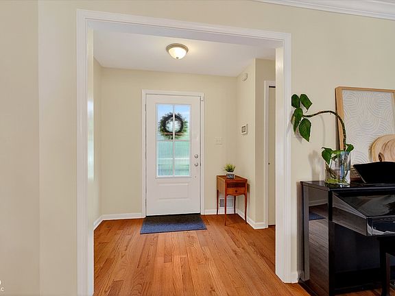 5th image of 5215 E 62nd St
