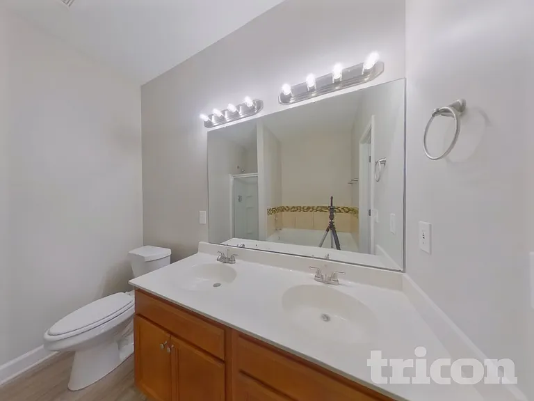 8326 Knapp Ct — Photo 9
