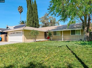 172 Arrowhead Dr, Vacaville, CA 95687
