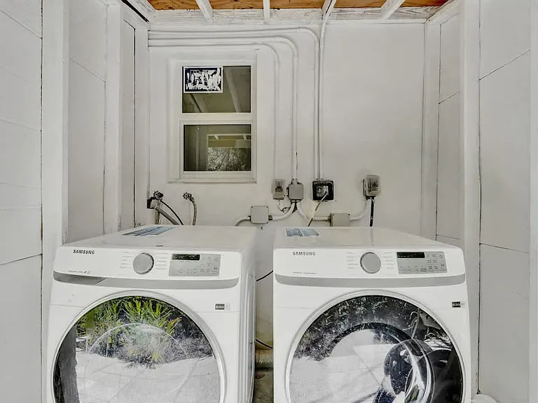 Laundry Room Cabinet