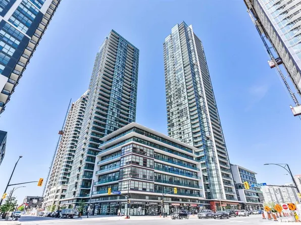 4065 Brickstone Mews, Mississauga, ON