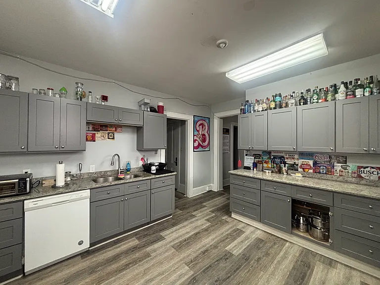 71 W Northampton St #1 — Photo 5