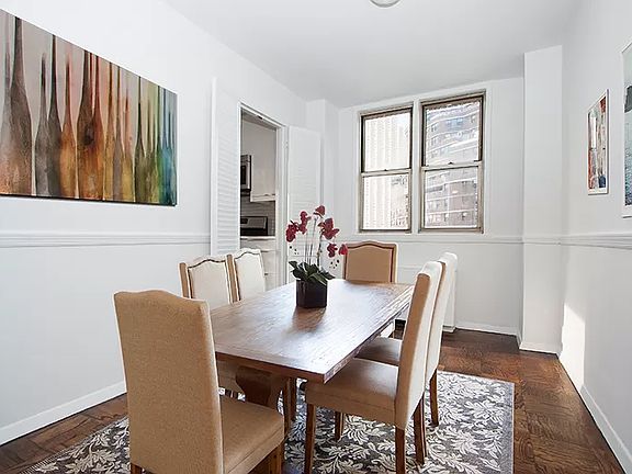 3rd image of 201 E 36th St APT 11A