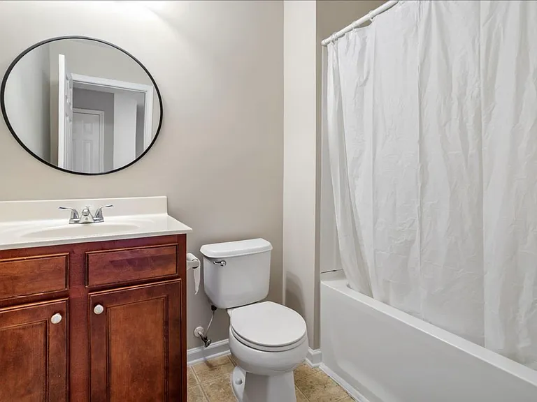 305 Anterbury Dr — Photo 25