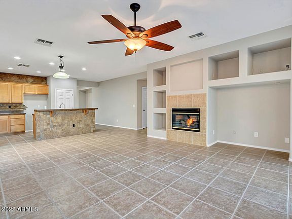 3rd image of 41304 N BELFAIR Way