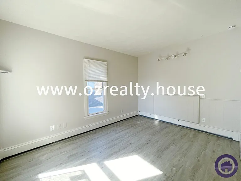 215 E Reed Ave — Photo 19