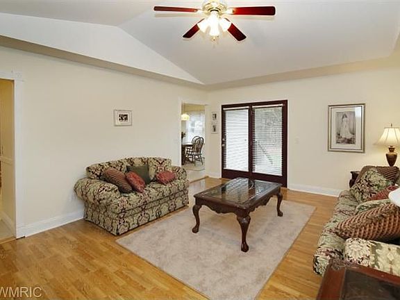 5th image of 27555 Rolling Pines Ct