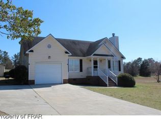 129 Winchester Ave, Coats, NC 27521