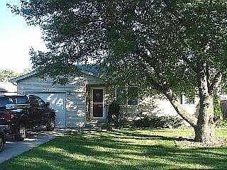 2nd image of 332 Mary Ave