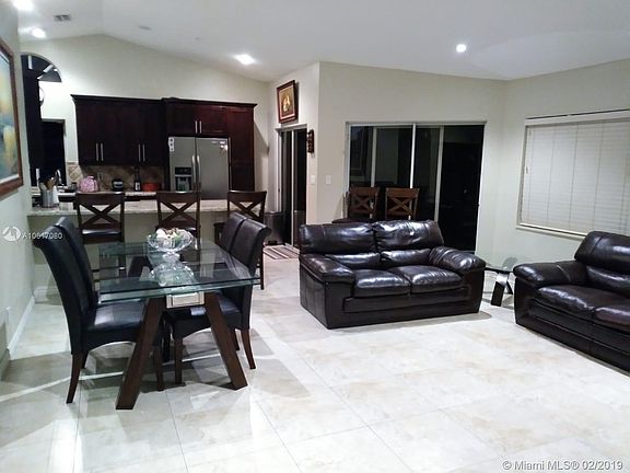 2nd image of 1250 Willow Dr