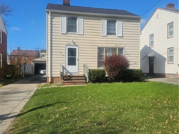 15707 Biltmore Ave, Cleveland, OH 44128