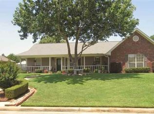 27 Sugar Ridge Ln, Texarkana, AR 71854