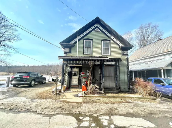28 Northfield Rd, Hinsdale, NH 03451