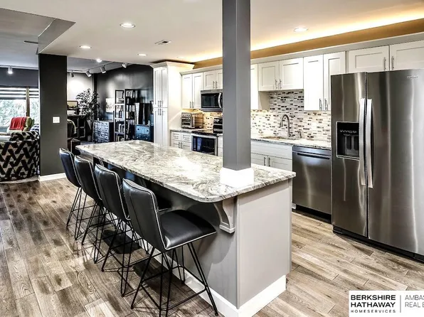 770 N 93rd St, Omaha, NE 68114