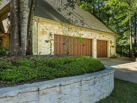 5th image of 4405 Lazy Creek Dr