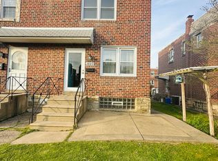 1823 Bergen St, Philadelphia, PA 19152