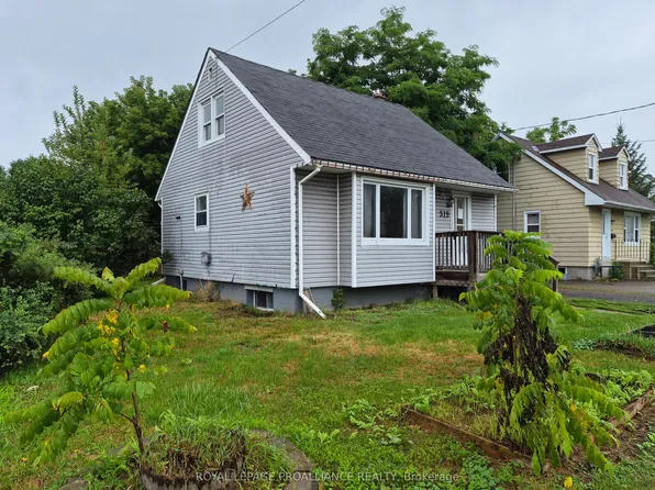 519 Edward St, Prescott, ON K0E 1T0