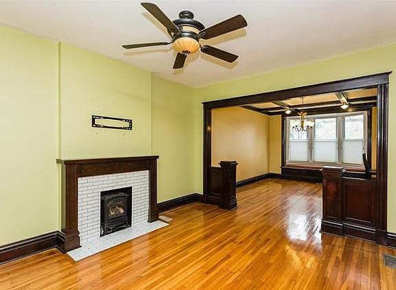 5th image of 4142 Hartford St