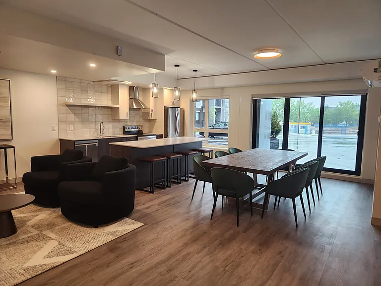 2815 109a St NW — Photo 58