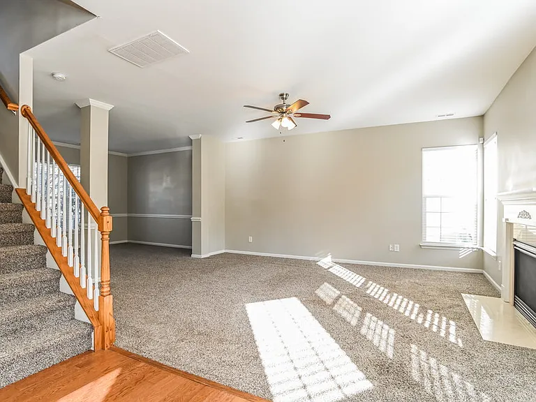 16112 Raptor Ct — Photo 6