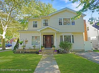 4 Minna St, Staten Island, NY 10304