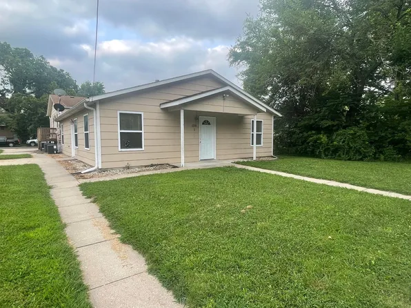 1318 Yuma St APT 2, Manhattan, KS 66502