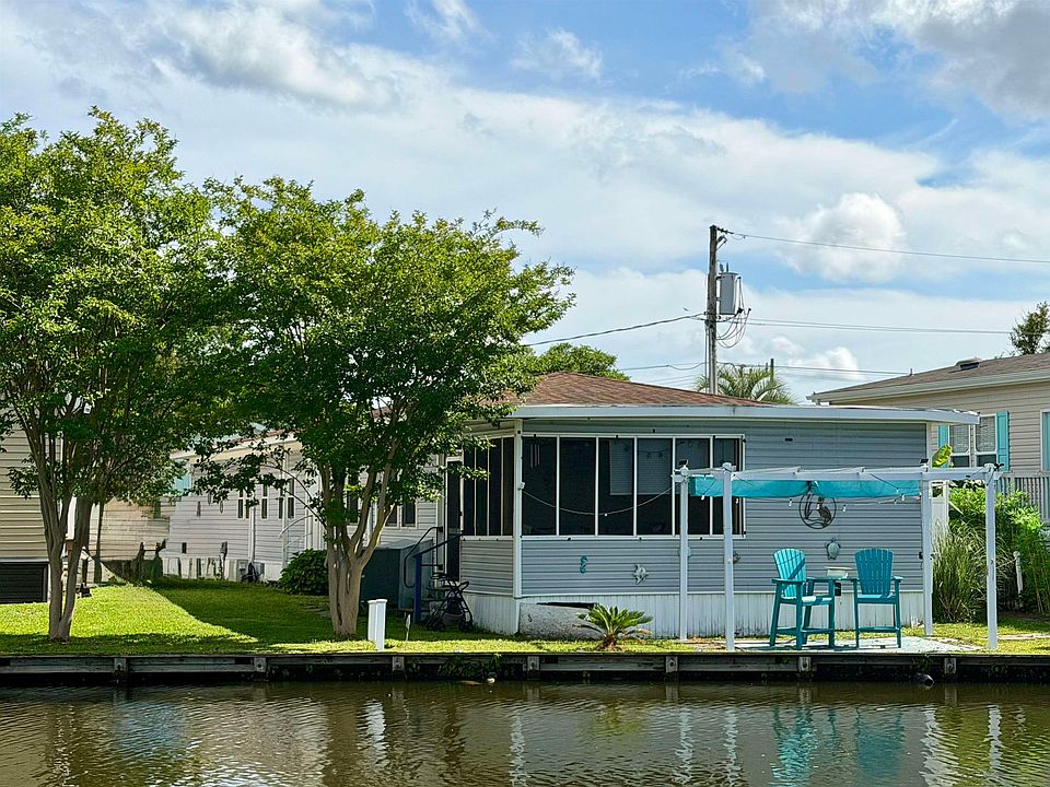 1st image of 258 Flamingo Dr.