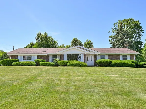 17925 Redvere DRIVE, Brookfield, WI 53045