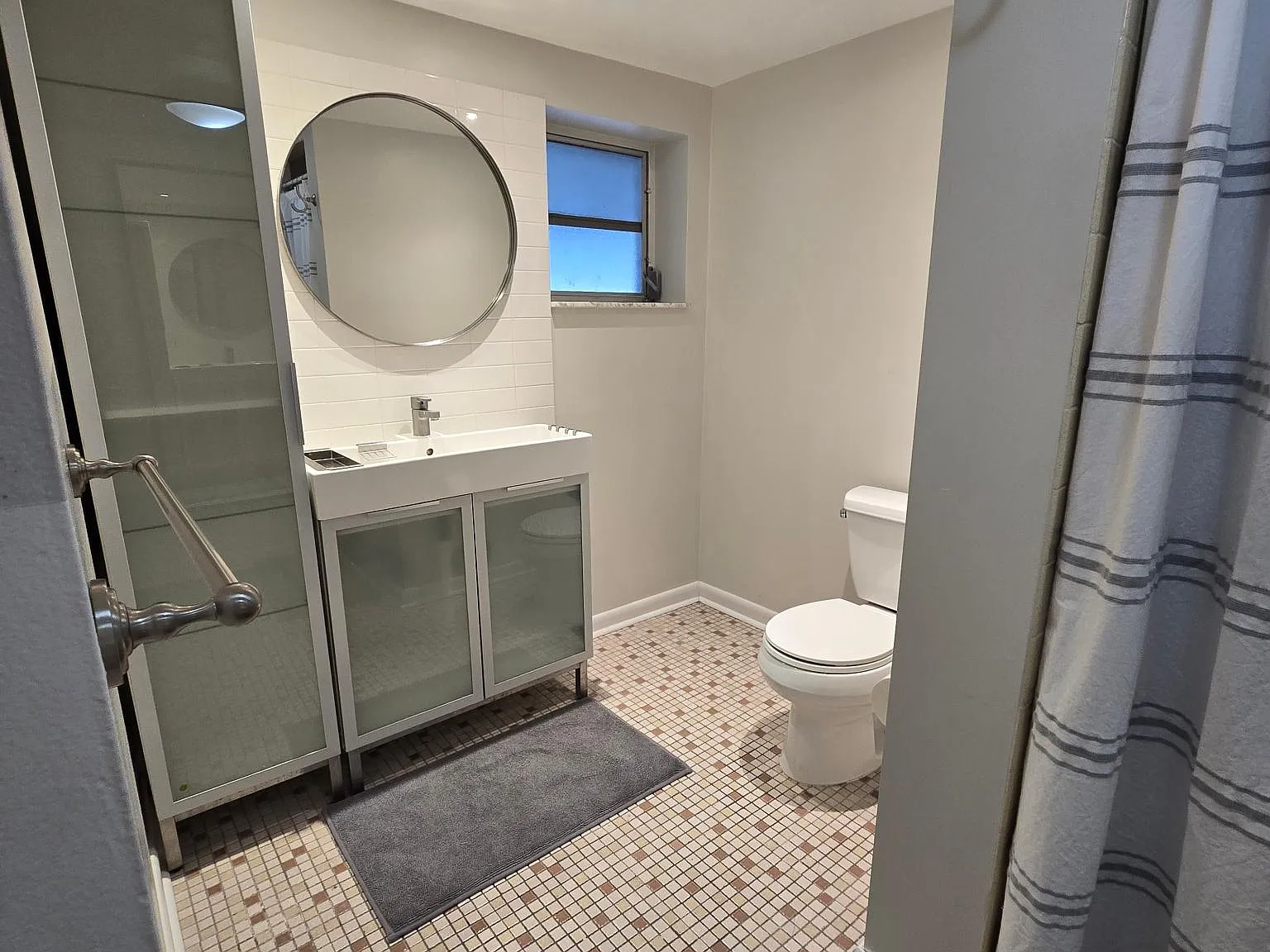 1 bed, 700 sqft, $1,450 — Photo 2