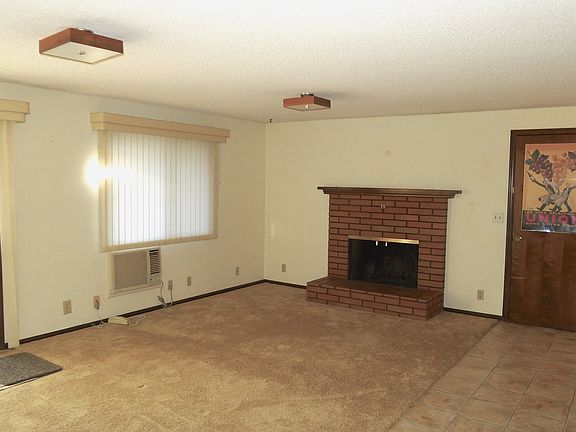2nd image of 1598 W 25th Ave