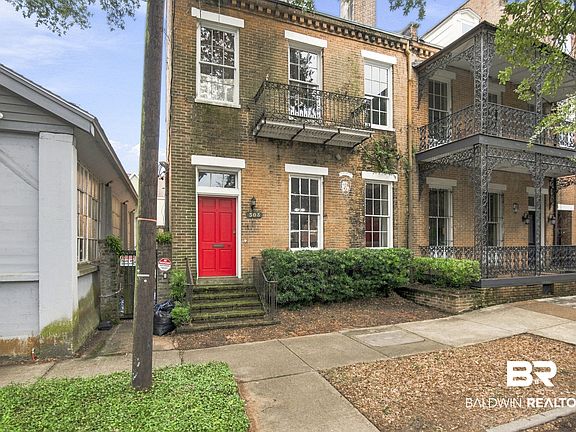 2nd image of 303 N Conception St