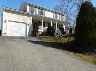 11 Opal St, Cranston, RI 02905