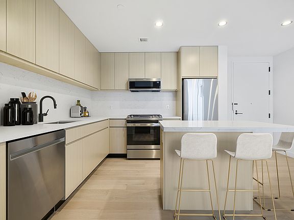 3rd image of 540 Fulton St #40J
