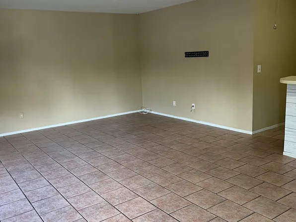 25028 Harborview Rd APT 2, Punta Gorda, FL 33980